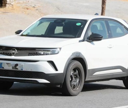 Новий Opel Mokka без маскувальної обшивки: з’явилися перші зображення Новий Opel Mokka без маскувальної обшивки: з'явилися перші зображення