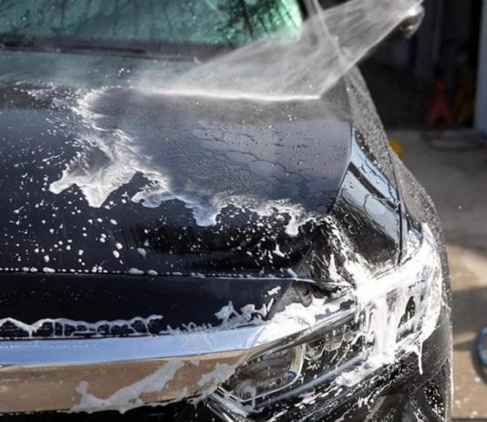 Рекомендації для безпечного миття кузова на станціях самообслуговування