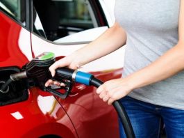 В Україні з 1 жовтня подорожчають бензин і дизель В Україні з 1 жовтня подорожчають бензин і дизель