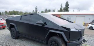 Ціни на биті Tesla Cybertruck впали вдвічі