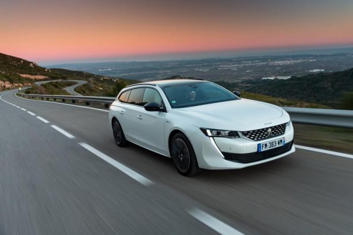 Peugeot завершує епоху седанів: 508 переходить на гібриди