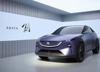 Mazda готує електричну версію кросовера CX-60