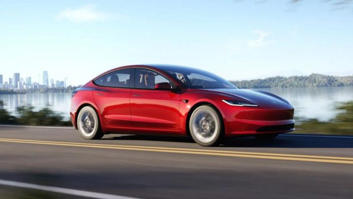 Tesla знімає з виробництва найдоступніший варіант Model 3