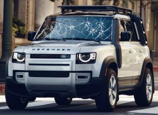 Власники Land Rover Defender звинувачують виробника у дефектах лобового скла