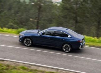 BMW відкликає нові 5- і 7-Series через дефект рульового валу