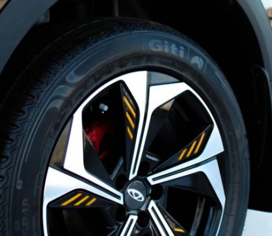 Експерти СТО пояснили, як зберігати літню резину для максимальної довговічності Експерти СТО пояснили, як зберігати літню резину для максимальної довговічності