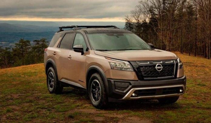 Nissan оприлюднив ціни на оновлений Pathfinder і показав його на фото