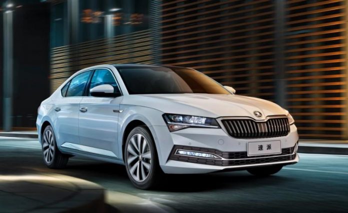 В Китаї офіційно представлено Skoda Superb 2025