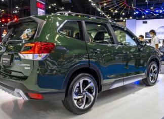 Новий гібрид Subaru Forester був помічений під час тестів