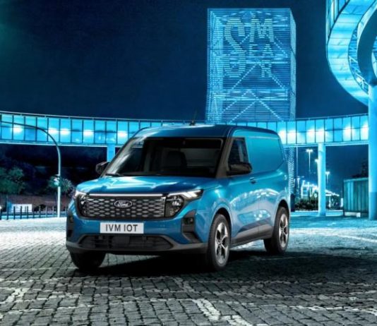 У Європі запустили продаж електрофургонів Ford E-Transit Courier У Європі запустили продаж електрофургонів Ford E-Transit Courier