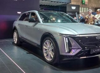 Електричний кросовер Lyriq від Cadillac вперше показали в Парижі