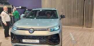 Volkswagen Tayron вперше показали наживо під час презентації у Парижі