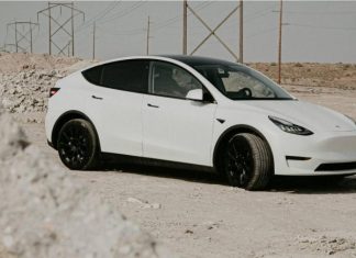 Tesla знову перша з продажу електрокарів