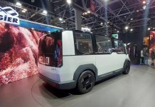 На паризькому автосалоні Kia показала останні моделі електромобілів