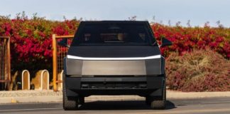 У Європі Tesla Cybertruck критикують за надто великі розміри та гострий дизайн