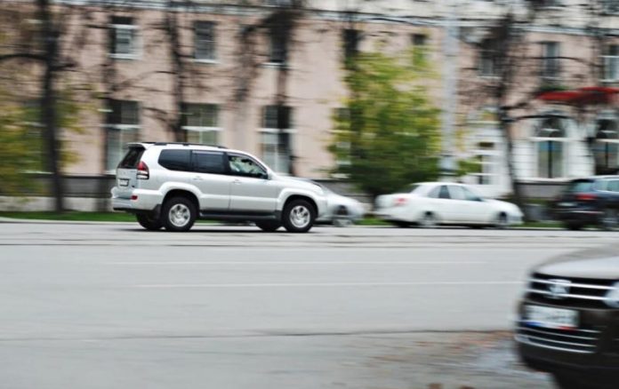 Поліцейський розповів про 7 способів зупинити автомобіль з відмовленими гальмами