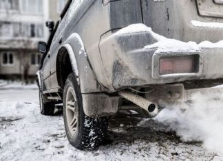 Автомеханік пояснив, чи обов'язковий прогрів двигуна взимку для нових авто