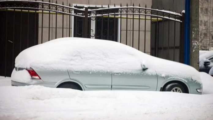 Експерт поділився рекомендаціями з підготовки авто до безпечної зимової поїздки