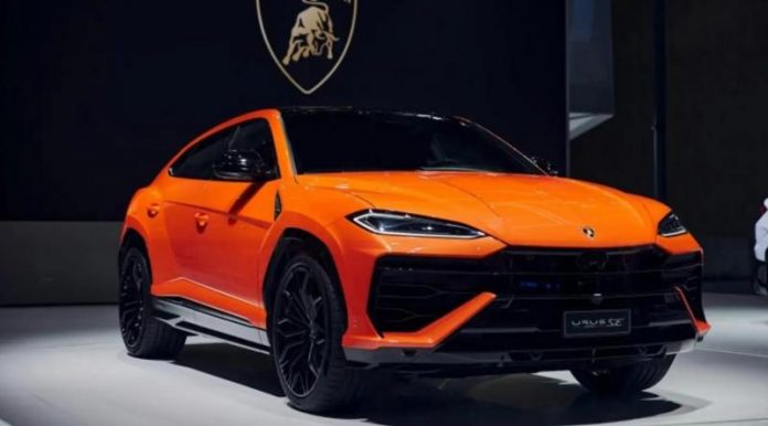 Відбулася презентація Lamborghini Urus SE (ФОТО)