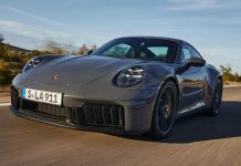 Porsche порадила не їздити на спорткарах через ризик відриву коліс