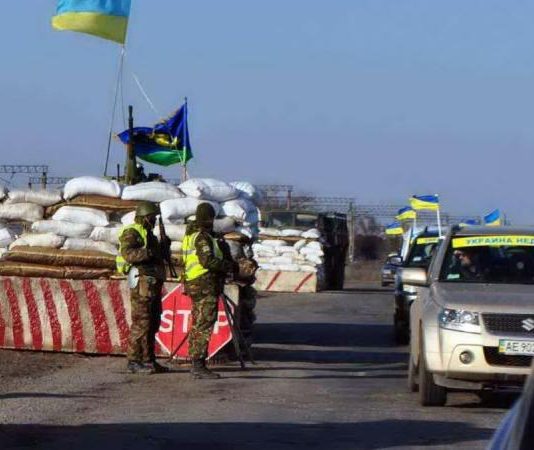 Юрист роз'яснив, чи законно зупиняти авто співробітниками ТЦК для вручення повісток