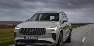 Представлений бензиновий Volvo XC90 з покращеною зовнішністю