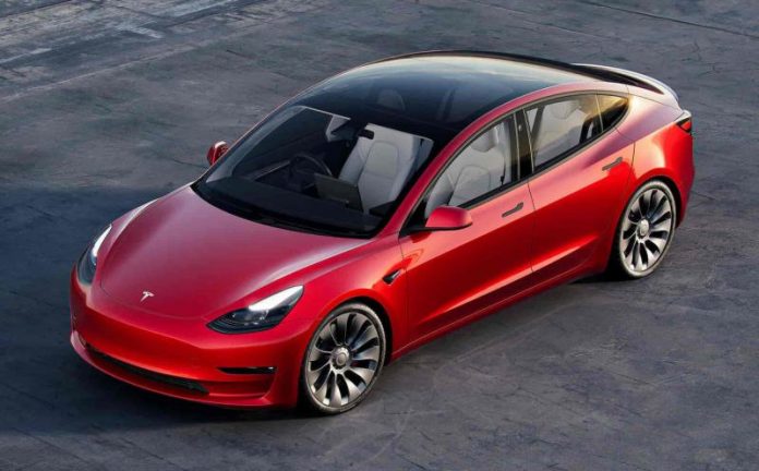 Tesla Model 3 визнана найменш надійною в Німеччині