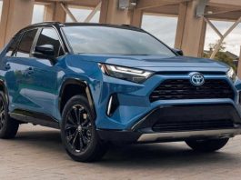 Toyota RAV4 і Lexus NX відкликають через ризик відпадіння коліс і гальм