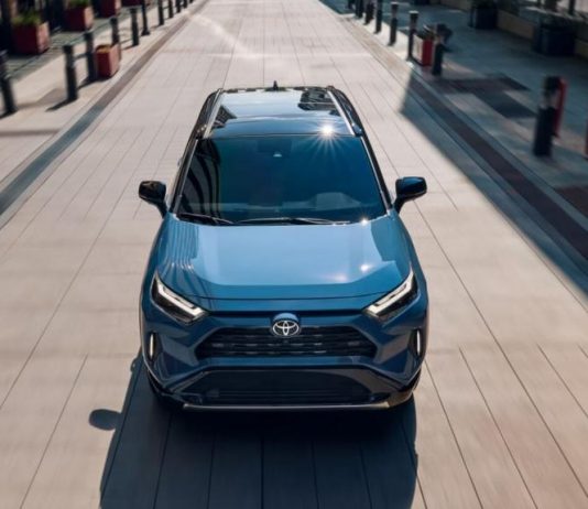 Toyota RAV4 2026 вперше зняли на фото Toyota RAV4 2026 вперше зняли на фото