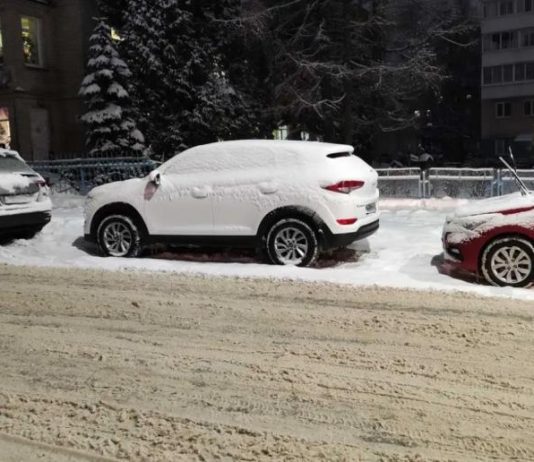 Чому не варто паркувати з повністю вивернутими колесами Чому не варто паркувати з повністю вивернутими колесами
