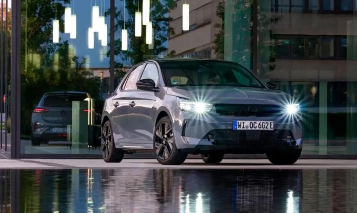 Opel все ще планує стати повністю електричним брендом до 2028 року