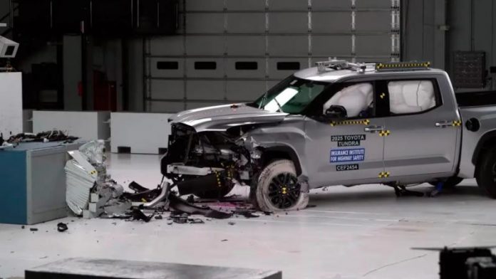 Toyota Tundra 2025 отримала вищу оцінку безпеки IIHS