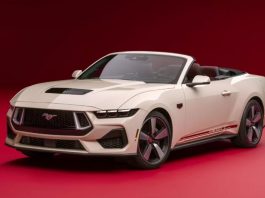 Продажі Ford Mustang впали майже вдвічі, незважаючи на відсутність конкурентів Продажі Ford Mustang впали майже вдвічі, незважаючи на відсутність конкурентів