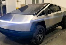 Tesla Cybertruck помітили на заводі BYD у Китаї