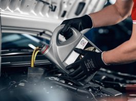 Чому не варто міняти моторне масло кожні 10 тисяч км: пояснення автоекспертів