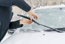 Поради для водіїв: як зберегти щітки склоочисника в ідеальному стані взимку