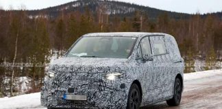 Фургон Mercedes-Benz V-Class 2026 року отримає електричну архітектуру VAN.EA