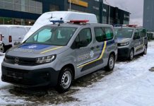 Українська поліція отримує нові патрульні автомобілі