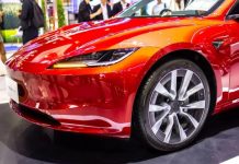 Tesla пропонує електрокари зі знижками до 10 тис. доларів