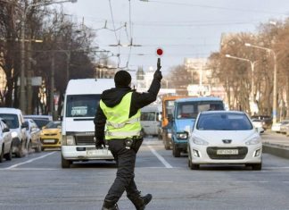 Не зупинився на вимогу поліції: роз'яснення щодо штрафів та покарань для водіїв