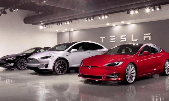 Tesla змушена відкликати тисячі авто через критичні неполадки