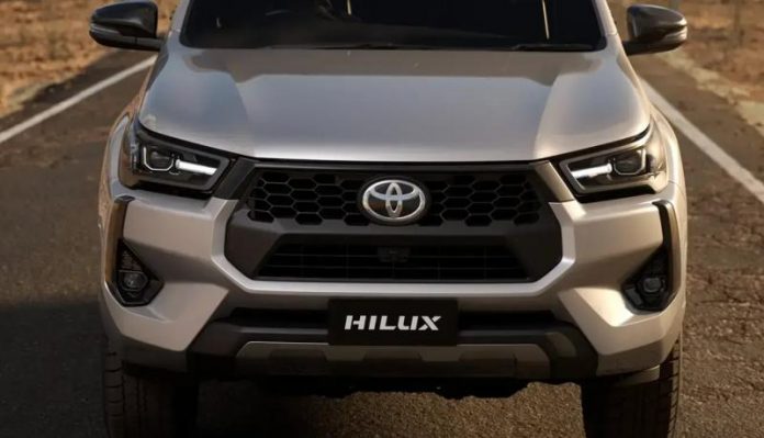 Toyota Hilux нового покоління: коли очікувати прем'єру