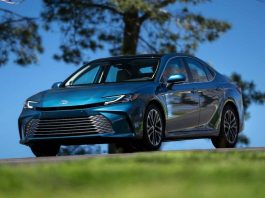 5 недоліків останньої Toyota Camry, які дратують власників