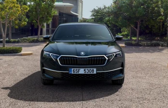 Skoda Octavia отримає електричну версію у 2029 році