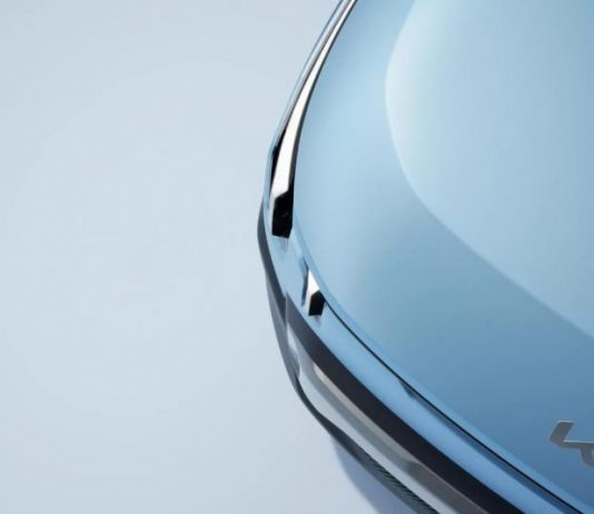 Kia готує три електричні новинки: фотографії та подробиці Kia готує три електричні новинки: фотографії та подробиці
