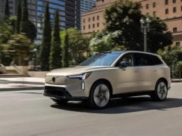 Volvo відкликає кросовери EX90 через проблеми з фарами Volvo відкликає кросовери EX90 через проблеми з фарами