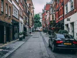 У Великій Британії винайшли унікальне дорожнє покриття