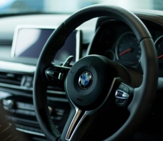 Моторист розповів як прогріти двигун авто навесні швидко та безпечно