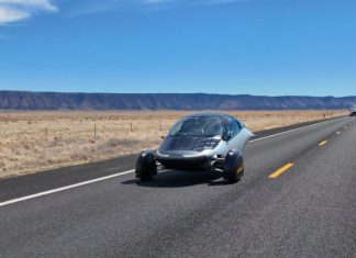 Aptera продемонструвала запас ходу 500 км завдяки сонячним батареям