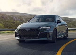 Audi представляє оновлений седан RS3 із двигуном 2,5 літра потужністю 394 к.с.